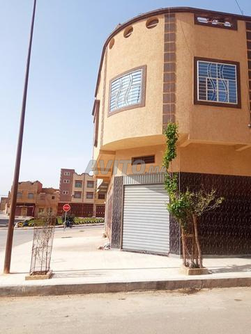 دار للبيع في سوق سيدي لخضر حي نجادي لوت اسمى - 2