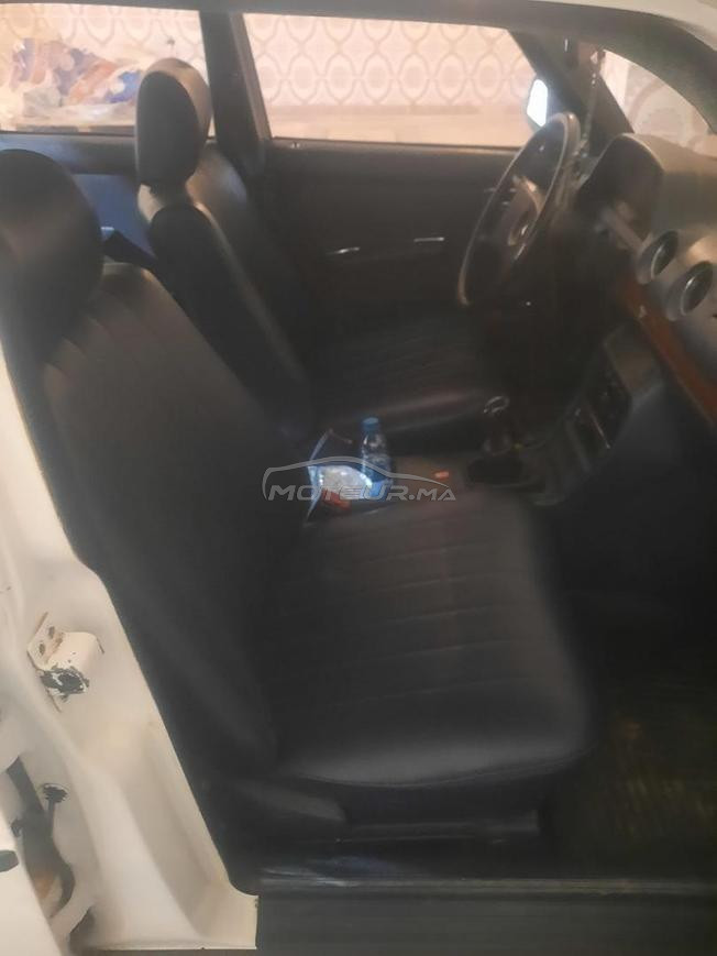 سيارة 240D  في حالة جد جيدة 