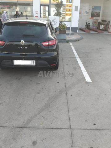 Renault Clio Essence Manuelle 2017 à Safi