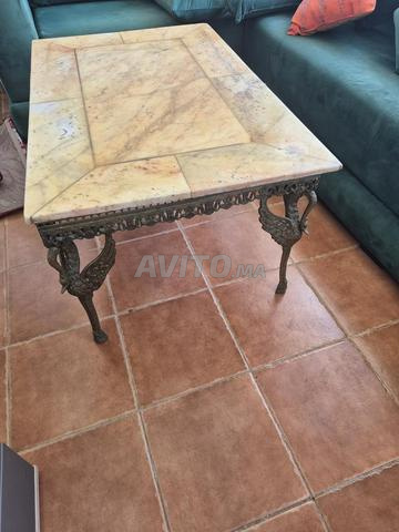 Table de salon rectangulaire en marbre et bronze