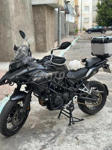 Benelli TRK 502x 2023 aventure première main - 2