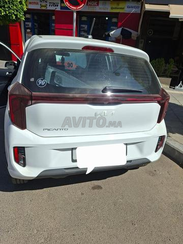 Kia Picanto blanche modèle 2024 automatique - 2