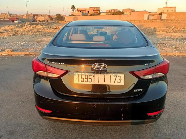 je met en vente ma hyundai elantra