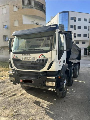 إيفيكو تراكير 450 8x4 للإيجار