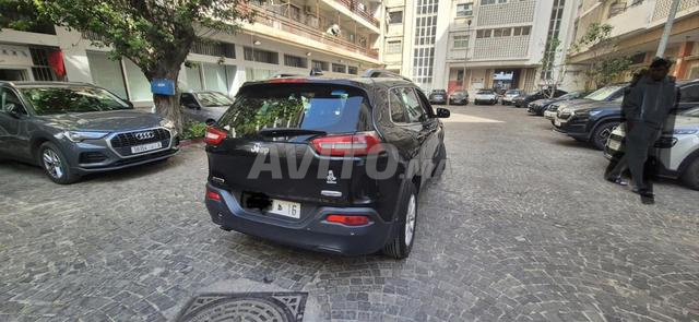 Jeep Cherokee Diesel Manuelle 2015 à Casablanca - 2