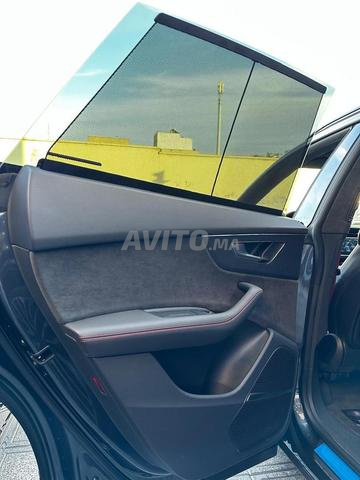 Audi Q8 S-line - 2