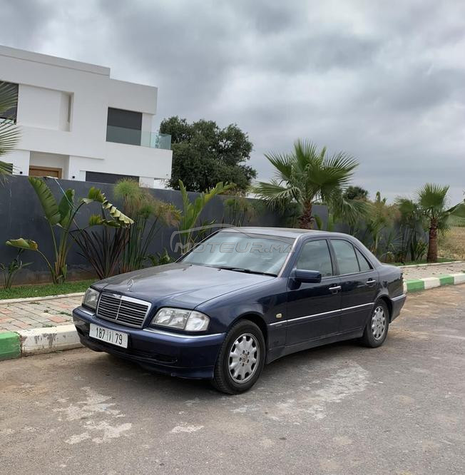 Mercedes-Benz 220 Diesel Manuelle 1999 à Temara