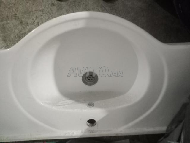2 lavabos de salle de bain fixes - 2