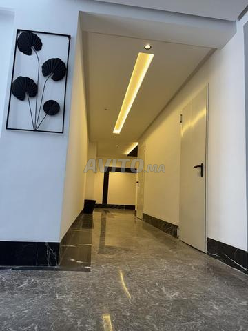 Studio moderne à vendre - 5 min de CFC