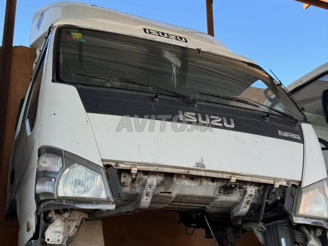 Isuzu NPR 2010 - 2