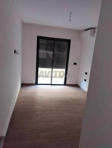 Location appartement vide résidence avec piscine - 2