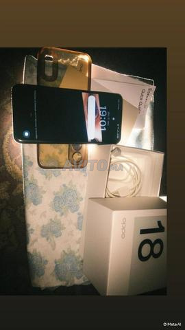 Téléphone à vendre, encore neuf, oppo A18 / 256 Go / 8 RAM