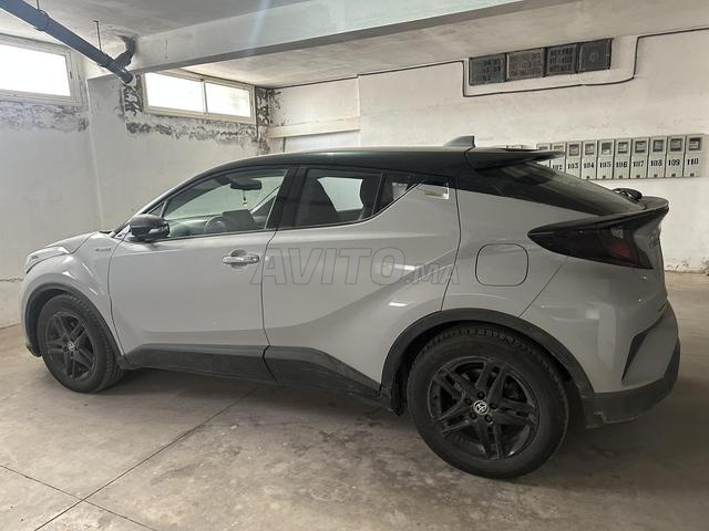 TOYOTA CHR HYBRIDE - 2