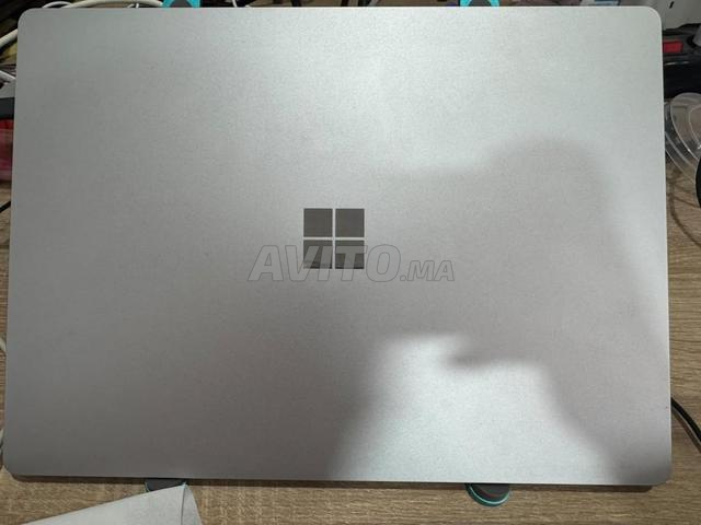 حاسوب محمول Microsoft Surface i5 الجيل الثامن - 2