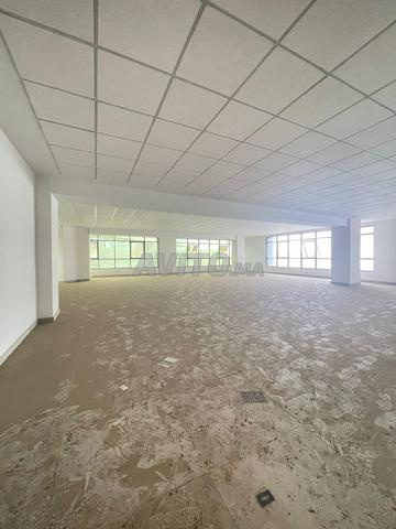 Bureaux Professionnels à Louer Casa (71-1000m²)