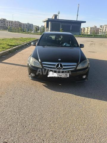 Mercedes-Benz 220 AMG Automatique 2010 à Rabat