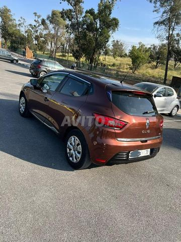 Clio à vendre