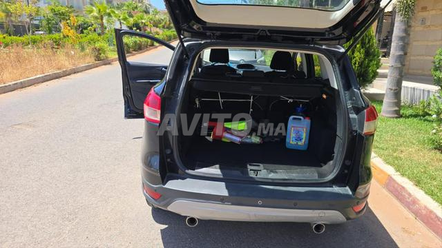 Ford Kuga 2016 première main - 2