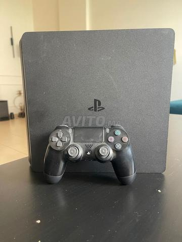 PS4 1 To à vendre avec manette originale - 2