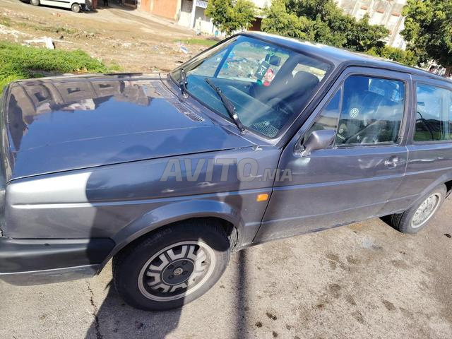 Golf 2 encore propre, moteur neuf, 2 portes, peinture neuve