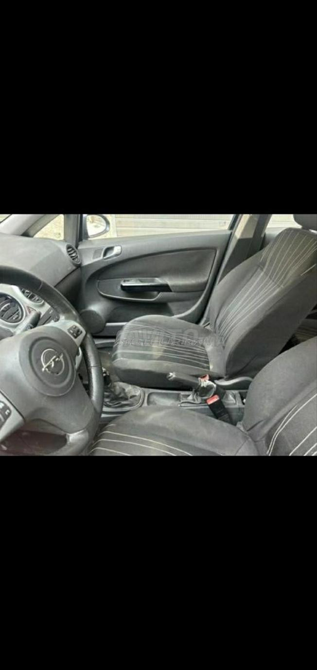 Opel corsa 2010 bon etat