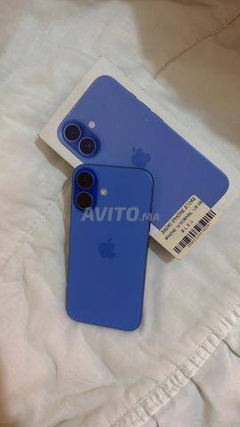 iPhone 16 normal bleu
