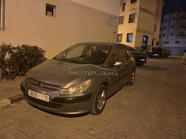 peugeot diwna 2009 de bon qualité moteur jdid  