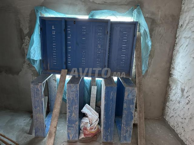 Fenêtres, volets roulants en aluminium, lavabo, - 2