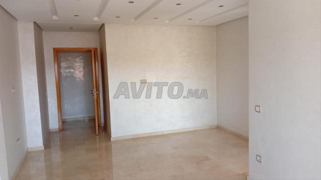 Appartement vide Hôpitaux - 2