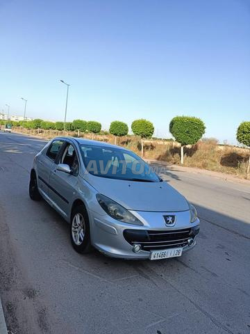 بيجو 307 بنزين يدوية 2006 بالدار البيضاء