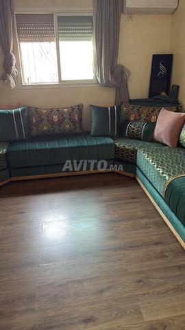 صالون بيونج بصمة بحالة جيدة جدا وكأنه جديد