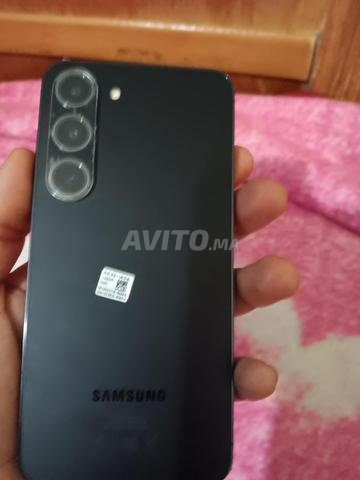 Samsung S23 128Go 8 RAM
