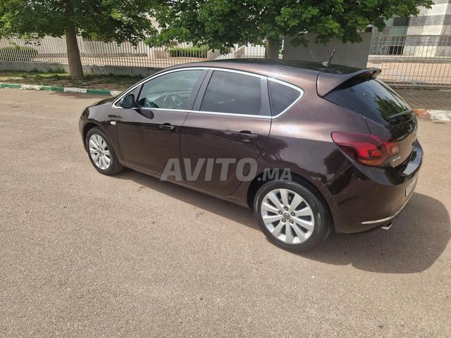 Opel Astra Automatique - 2