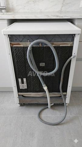 Lave-vaisselle Whirlpool fonctionne bien 0 problème - 2