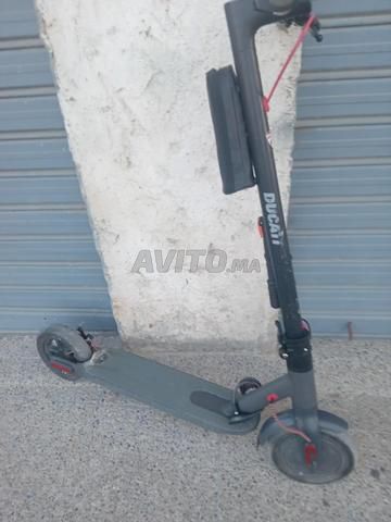Trottinette électrique, qui la veut me contacte