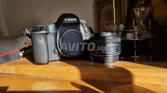 كاميرا كانون 5D مارك 3 وعدسة 50 مم f1.8