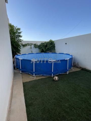 مسبح كبير للبيع - 2