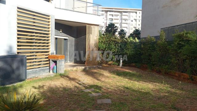 Bel appart à louer 95 m² à Hay Riad Prestigia