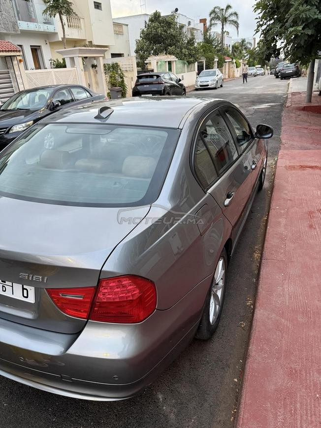  BMW Série 3 Essence Manuelle 2011 à Rabat