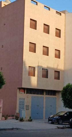 منزل من 3 طوابق - تجاري - 2