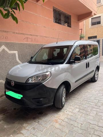Fiat Doblo maxi Diesel Manuelle 2018 à Marrakech - 2