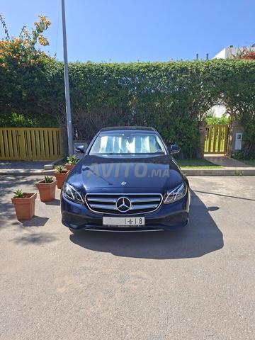 Mercedes classe E presque neuve