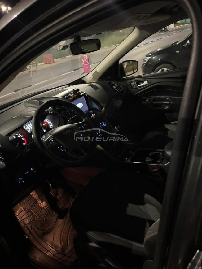ford kuga a vendre 1er main