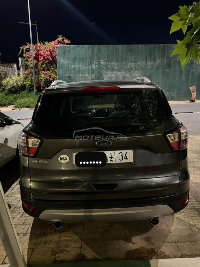 ford kuga a vendre 1er main