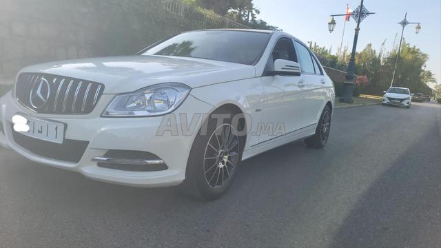 MERCEDES 180 2012