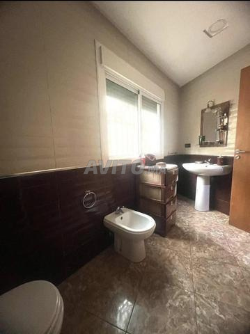 دار للبيع بكاساباراطا - 105 متر مربع، 3 طوابق