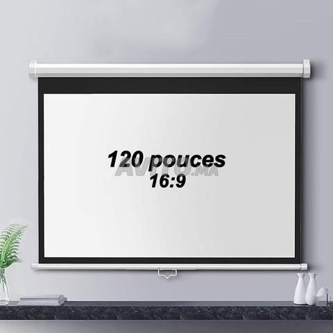 شاشة عرض يدوية 120 بوصة بصيغة 16:9