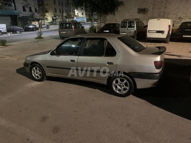 Voiture propre, ماشاء الله.
