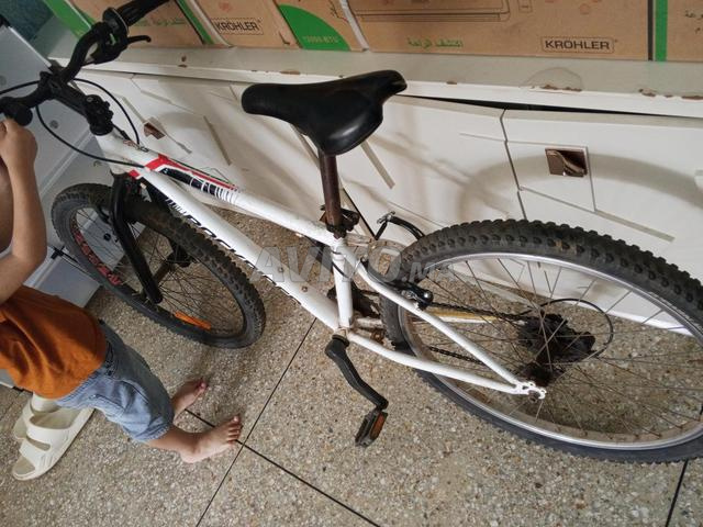 Vélo encore neuf, qui veut l'acheter qu'il me contacte