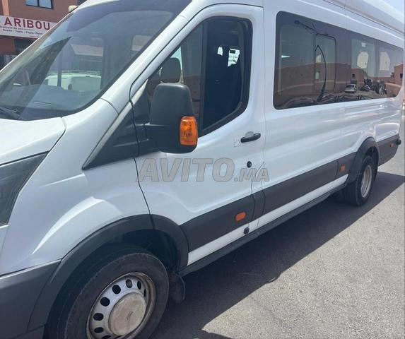 Ford Transit transport de personnel 18 places